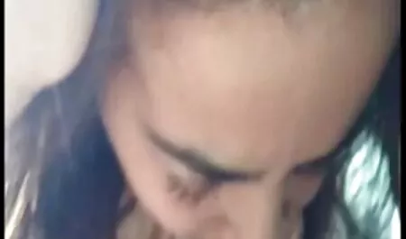 Eine reife deutsche mutter und sohn sex Frau mit einem jungen Mädchen.