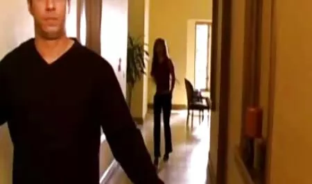 Pinkhaariges mutti sex filme Webcam-Mädchen liebt es, sich selbst zu verprügeln und zu masturbieren