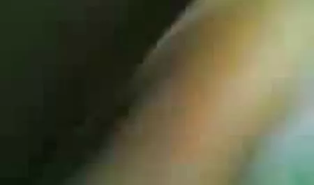 hübsches Mädchen riesigen mutter fickt sohn porn Dildo