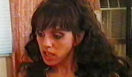 Meine Frau zeigt wieder ihren mutter und sohn free porn Arsch