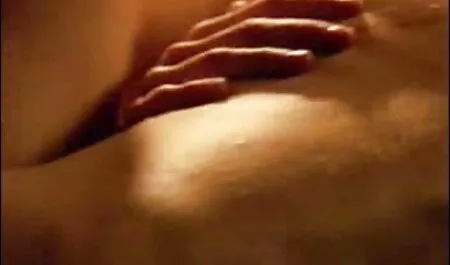 Bi mama und sohn porn Club Babes mit öffentlicher Sexorgie