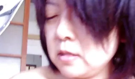Ernstes Pochen zu dritt pornofilme mutter fickt sohn für die enge Japanerin Suzanna