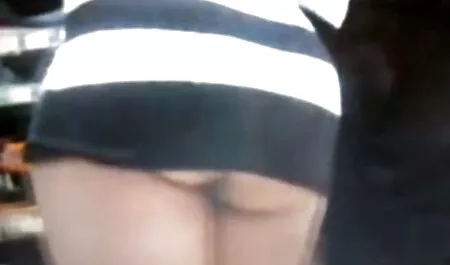 Zwei Lesben mutter und sohn free porn im Büro