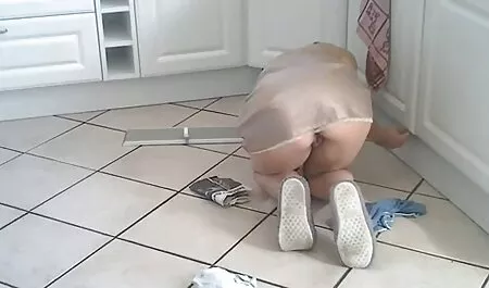 Hübsch aussehende mutti porno filme heiße Titten Hottie schlug ins Bett
