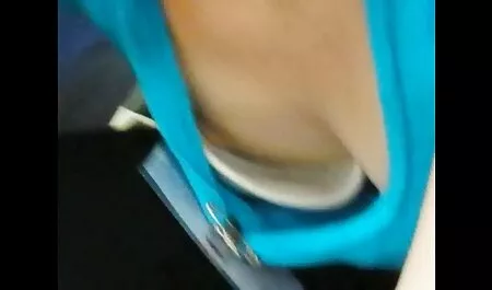2 Teenager Lesben Sexspiele im Pool Club mutter sohn porn video