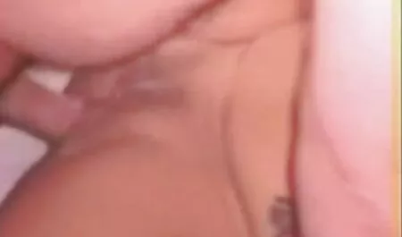 Bukkake Lesben sex mit mutter porn beim Gloryhole Scissoring