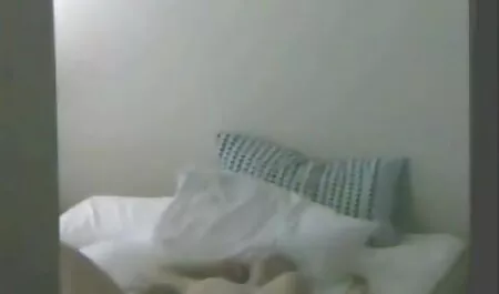 Teilzeitarbeit Studentin saugt ihren Arbeitgeber alten mutter sohn porn video Schwanz