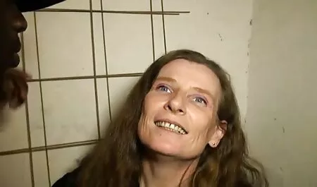 Du bist nichts anderes als ein pornofilme mutter und sohn nutzloser Hahnrei-Verlierer